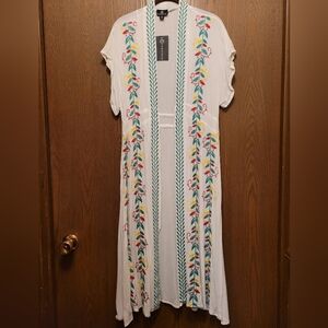 NEW WITH TAGS CURATIONS GREEN RED DUSTER/CAFTAN MADE IN INDIA XS